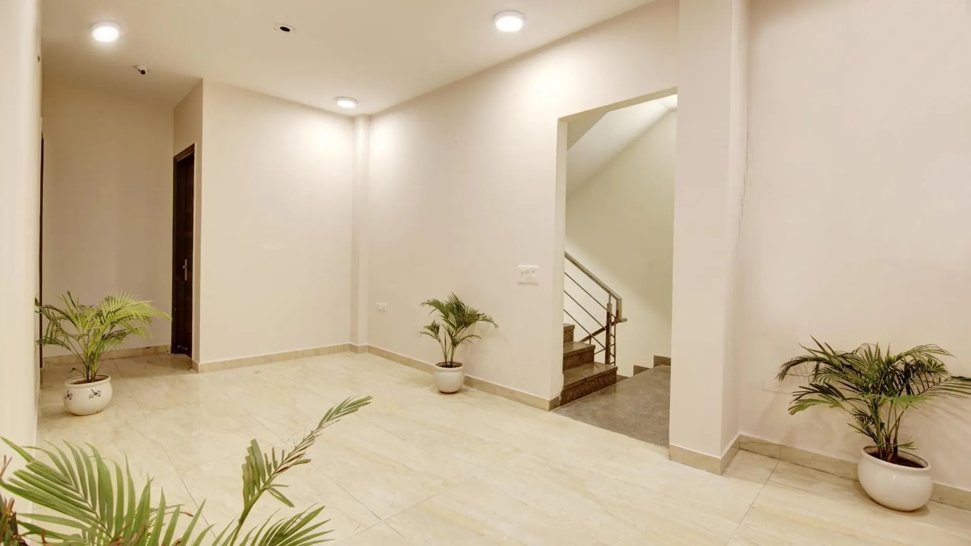 *** Hotel Limewood Stay - Fortis Hospital & Huda City Centre Gurgaon Indien